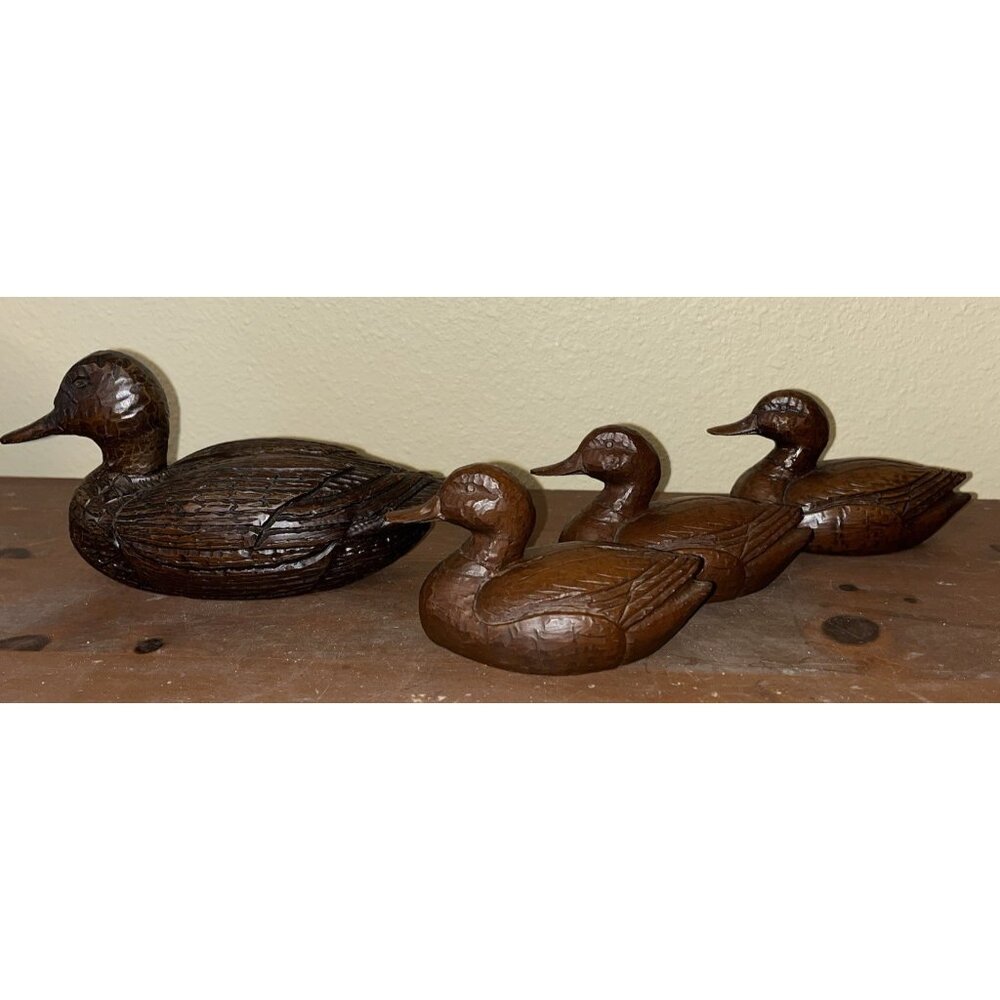 DUCK Family Mom & 3 Ducklings Carved Detailed Woods Hunting Decor Red Mill